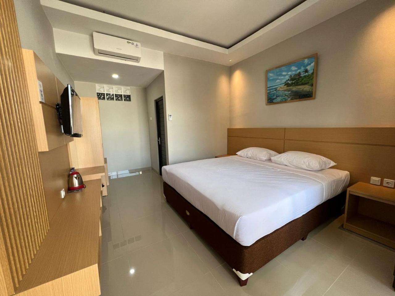 Hotel Century Pangandaran Exterior foto